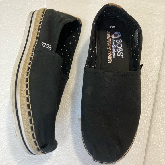 Bob’s Skechers Black Slip-On Shoes for women Sz 6.5 - Picture 2 of 12